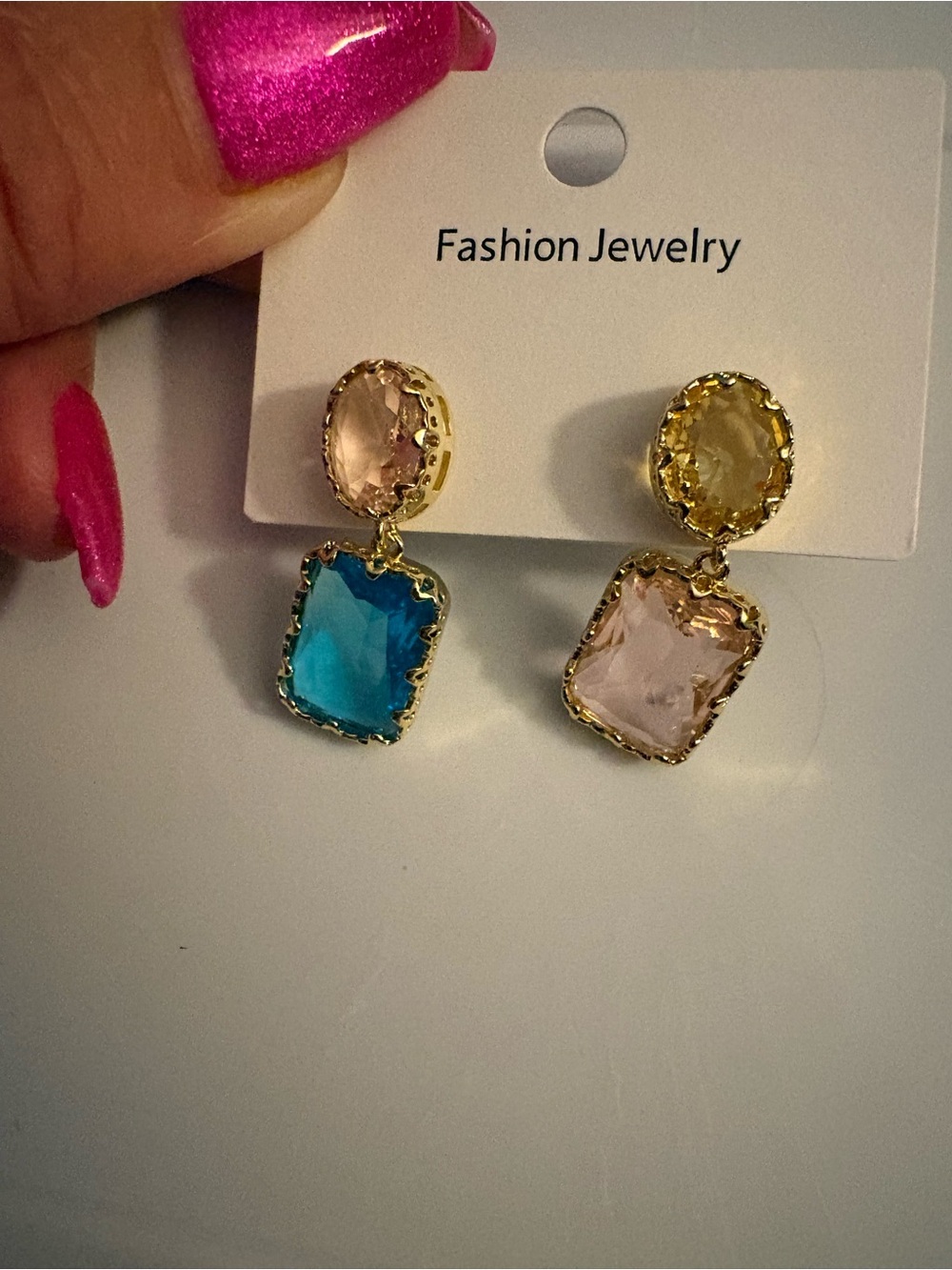 Elegant Gold-Plated Statement Necklace with Blue Gemstone